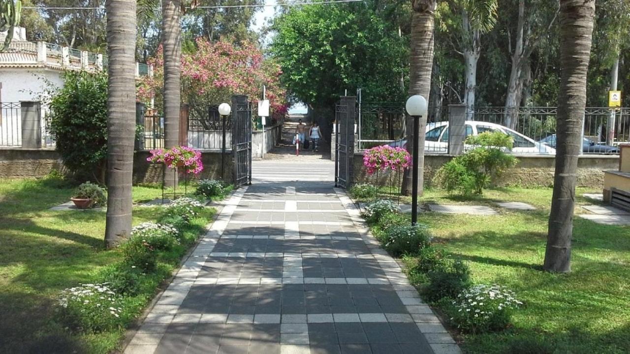 Oasi Park Hotel Маскалі Екстер'єр фото