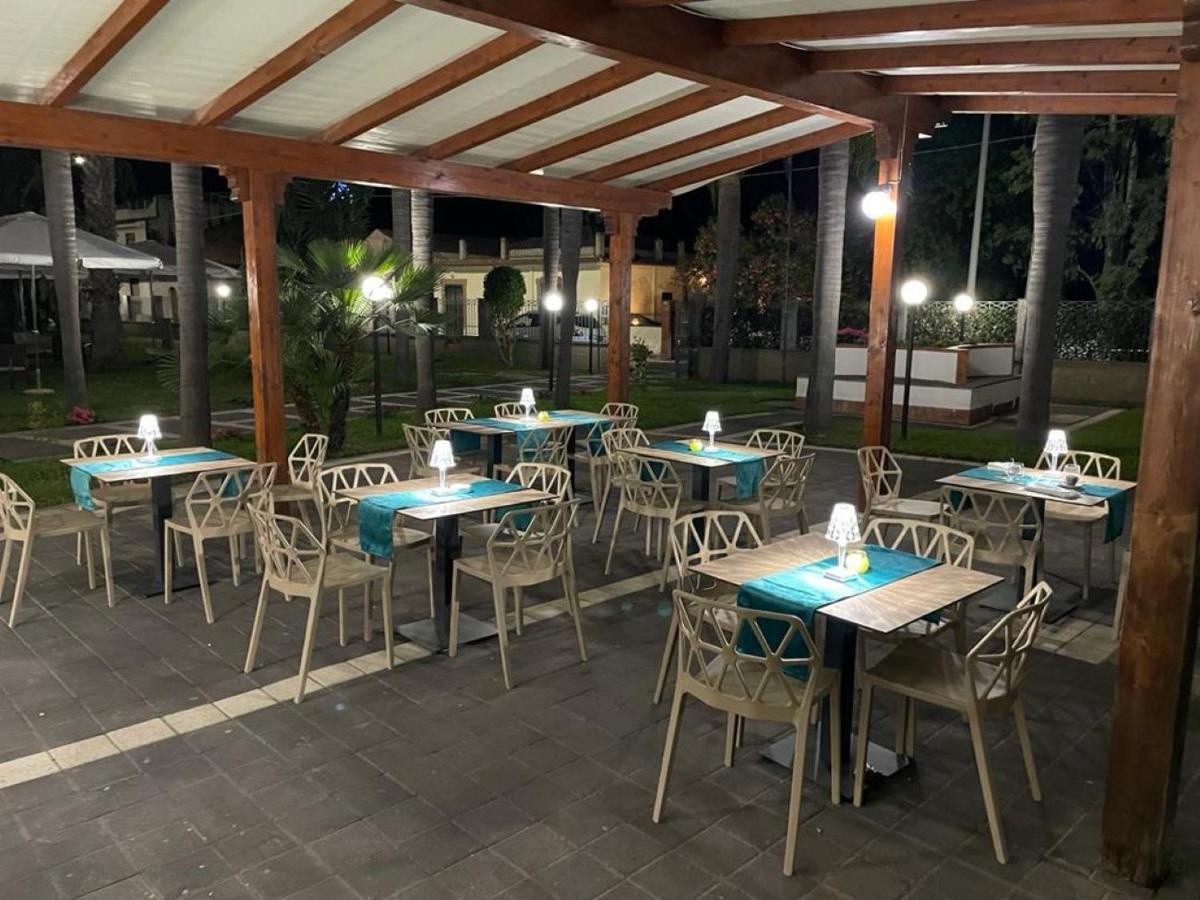 Oasi Park Hotel Маскалі Екстер'єр фото